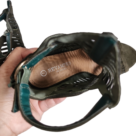 REVAMPED By Sirens - Picture 9 of 10